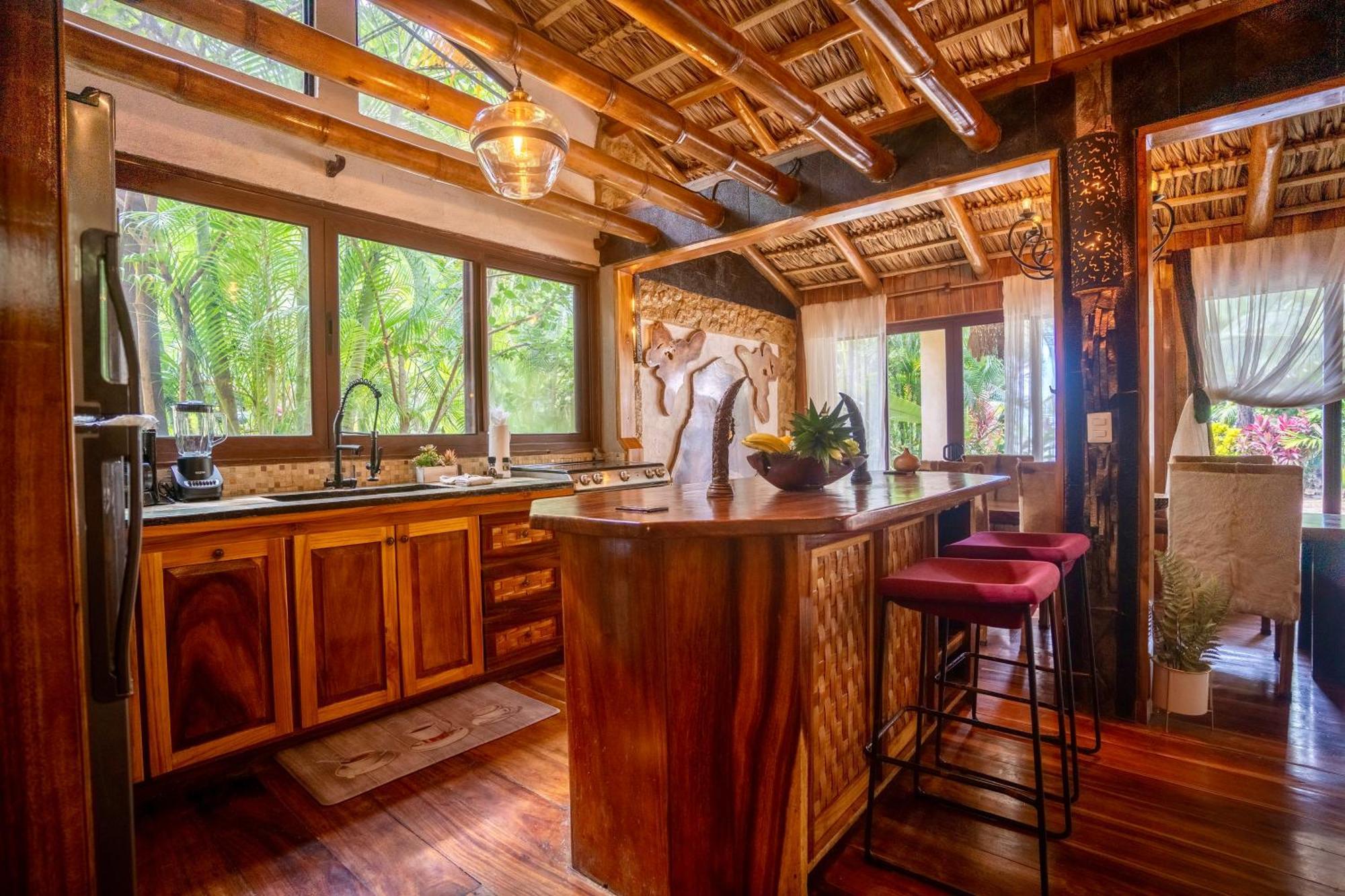 Ocho Artisan Bungalows (Adults Only) Тамариндо Екстер'єр фото