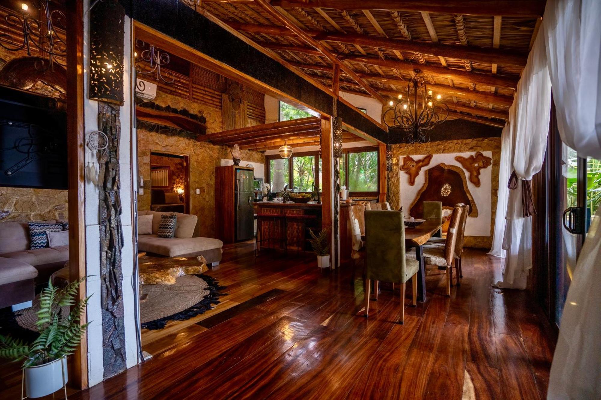 Ocho Artisan Bungalows (Adults Only) Тамариндо Екстер'єр фото